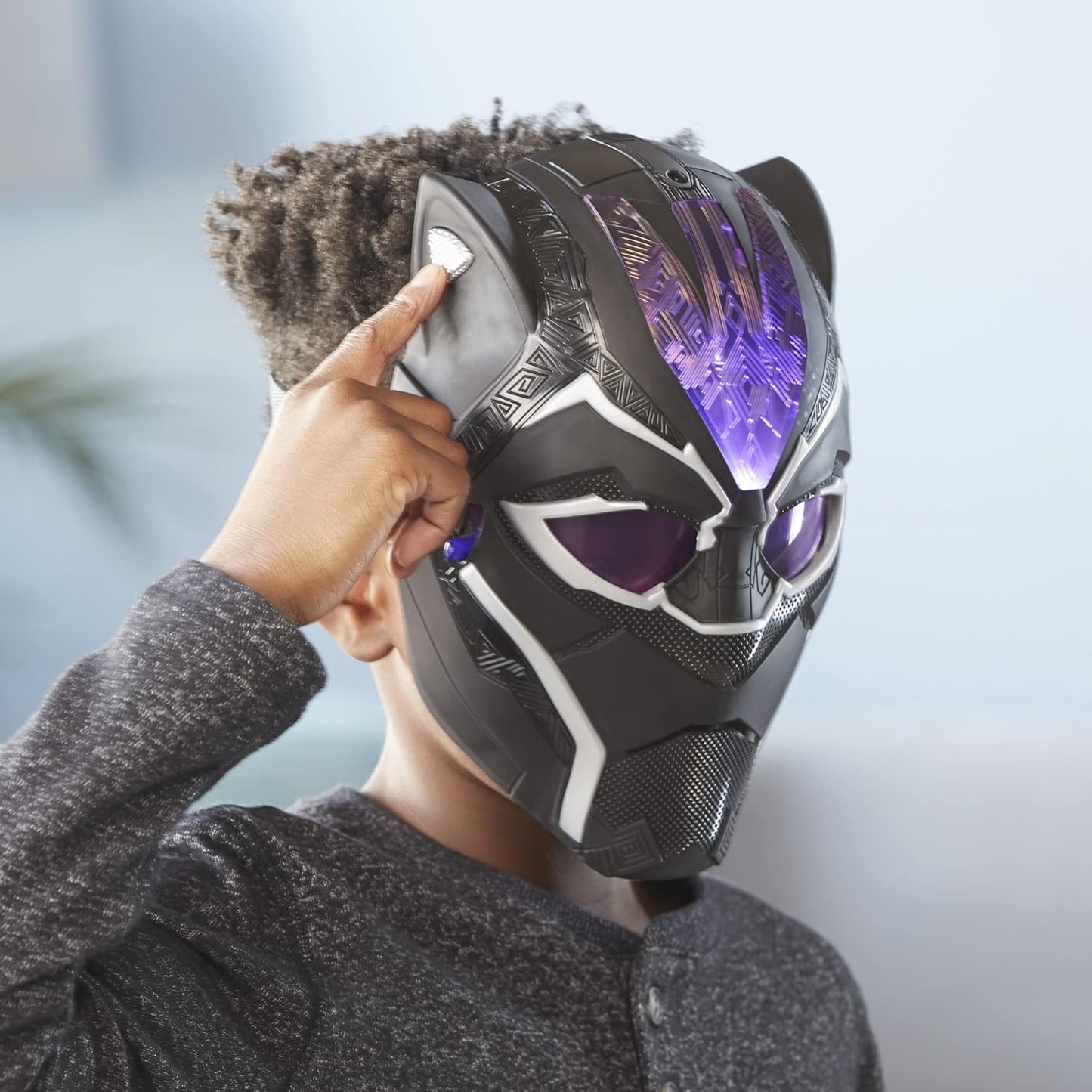 Black Panther Studios Legacy Collection Black Panther Vibranium Power FX Mask Roleplay Toy, Toys for Kids Ages 5 and Up